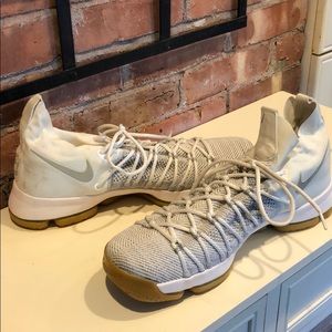 KD 10 men’s size 15 excellent condition
